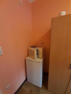 Low Budget Allach Hostel Rooms & Apartments TUB 19A - Monaco di Baviera - 9