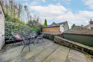Sunnydene House - Stanton in Peak - 1