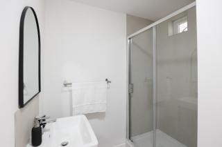 1bed, 1 bath - Jewellery Quarter - Birmingham - 5