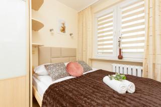 Spacious Apartment close to PGE Stadium in Warsaw by Noclegi Renters - Warsaw - 8