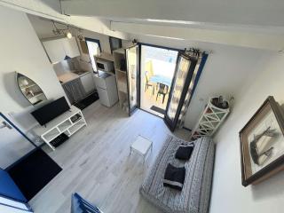 Appartement La Pinède avec Terrasse, clim et parking - GN320-124 - 8