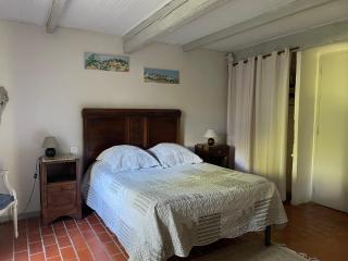 Mas Grimaud - Gîte- Studio et chambres d'hôtes familiales - Eygalières - 6