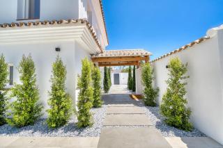 3004 Luxury Modern Villa with Pool - Marbella - 1