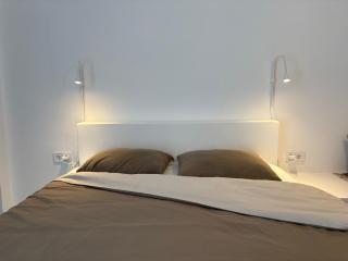 Eleni's Studios - Karavostasi - 1