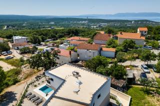 Villa Mirakul, new modern villa with swimming pool, close to the beach, children playroom, quiet area- by TRAVELER tourist agency Krk - ID 2680 - 4