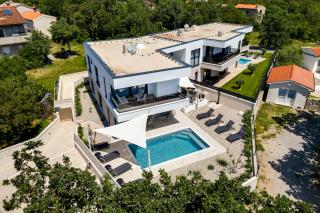 Villa Mirakul, new modern villa with swimming pool, close to the beach, children playroom, quiet area- by TRAVELER tourist agency Krk - ID 2680 - 1