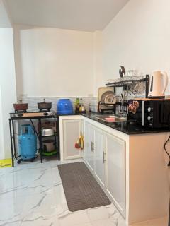 Loven Transient House - Dauis - 4