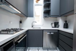 3 Bedrooms - Central Location- 1st Floor Apartment - Istanbul - 1