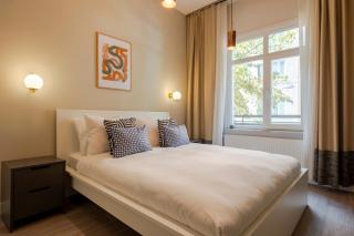 3 Bedrooms - Central Location- 1st Floor Apartment - Istanbul - 0