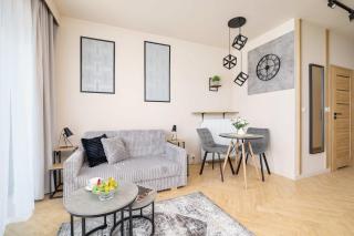 Creamy Studio in Katowice with Air Conditioning & Parking by Noclegi Renters - Kattowitz - 6