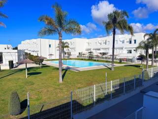 Luz de Conil is a modern villa next to Playa Fontanilla - Conil de la Frontera - 0