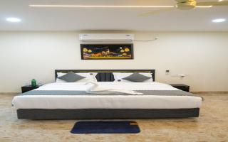 Madhura Luxury Rooms - 0