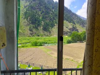 Iconic Hotel Naran - Nārān - 9
