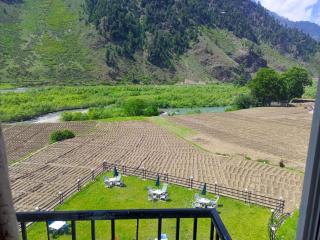 Iconic Hotel Naran - Nārān - 8