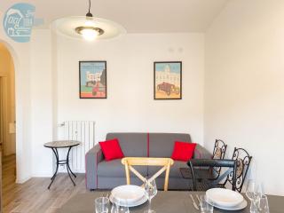 Cumano Tirabora Short Rent - 3
