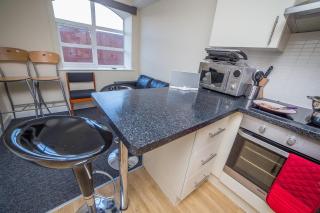 4 Bedroom Ensuite Apartment Deacon house Leicester Min 2 weeks - Leicester - 1