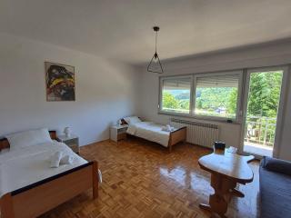 BIKER'S BASE Guesthouse - Jajce - 7