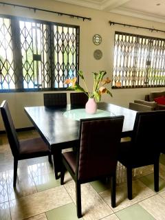 Refined Comfort at the Right Price-Four Bedroom Luxury Apartment - Accra - 1