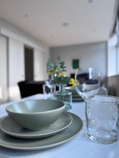 Modern and Stunning 1 Bed near Old Trafford and City Centre - Manchester - 2