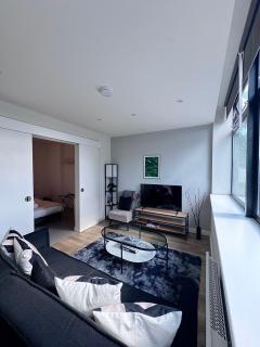 Modern and Stunning 1 Bed near Old Trafford and City Centre - Manchester - 4