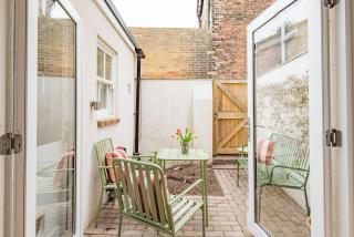 The Watchmaker's House by Keepers Cottages - Deal - 9