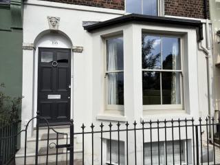 The Watchmaker's House by Keepers Cottages - 3