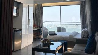 SkyHigh Stays - Noida - 9