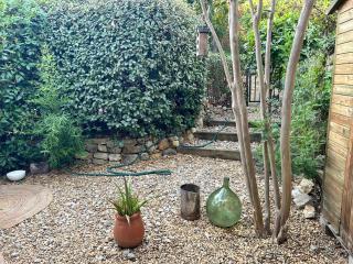 petite maison de vacances avec piscine dans un domaine - 3