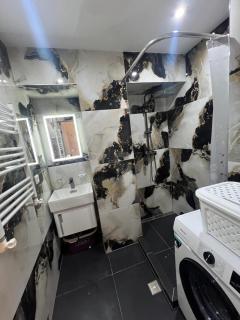 Downtown Comfort 3 Bedroom - Erevan - 1