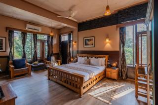 SaffronStays The Divine Hima - 5