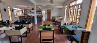 Coffee Pot Hotel - Kisoro - 6