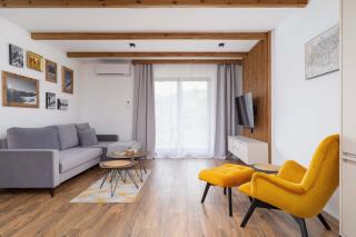 Exclusive Apartment with Air Conditioning and Balcony by Renters Prestige - Zakopane - 6