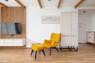 Exclusive Apartment with Air Conditioning and Balcony by Renters Prestige - Zakopane - 3