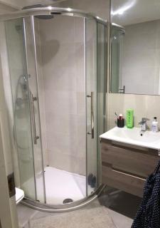 Two bedroom modern basement apartment - Dublino - 7