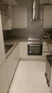 Two bedroom modern basement apartment - Dublino - 6