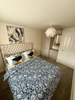 Luxe Rooms in High-End Duplex Near Trentham Garden - Stoke on Trent - 9