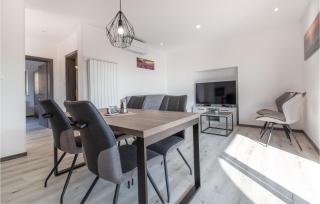 1 Bedroom Awesome Apartment In Secovlje - 6