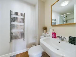 Long Stay Liverpool Stylish Flat 2Bed 4Guests WiFi - 5