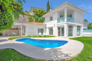 Villa Banus - Luxury 6 Bed - Marbella - 0
