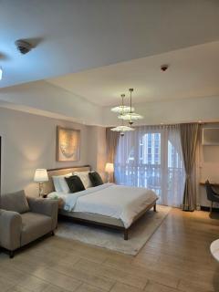 Minimalist and cozy place with balcony - Manila - 2