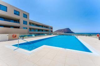 Oceanfront Oasis - Stunning beach view apartment - 8