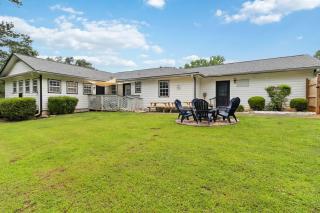 5BR with Game Room & Huge Backyard - 7