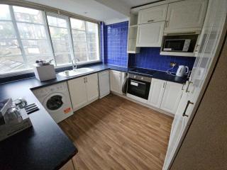 Spacious 3BR Apartment Near Top Attractions! - Londra - 3