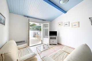 080 Domaine 80 Courtyard, pool, tennis - La Couarde-sur-Mer - 2