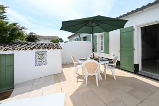 080 Domaine 80 Courtyard, pool, tennis - 9