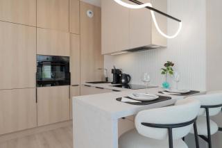 Modern Studio in Gdansk with Parking and Balcony by Noclegi Renters - 6