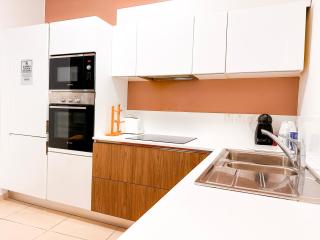 Stylish 3 Bedroom Apt in the Heart of Sliema 10 - Sliema - 9