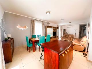 Stylish 3 Bedroom Apt in the Heart of Sliema 10 - Sliema - 6