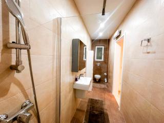 Stylish 3 Bedroom Apt in the Heart of Sliema 10 - Sliema - 5