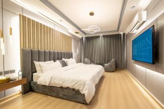 Luxuries Apt, Self-Entry, 65 4K TV Smart A2 - 9